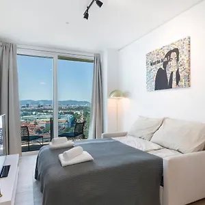 Design With Amazing View Over Apartment Wien